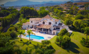 Large Immaculate Delightful Villa On 5000m2 With Private Pool, Golf Sea View